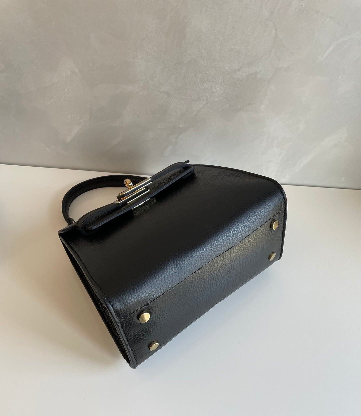 BORSA A MANO BENEDETTA CON TRACOLLA