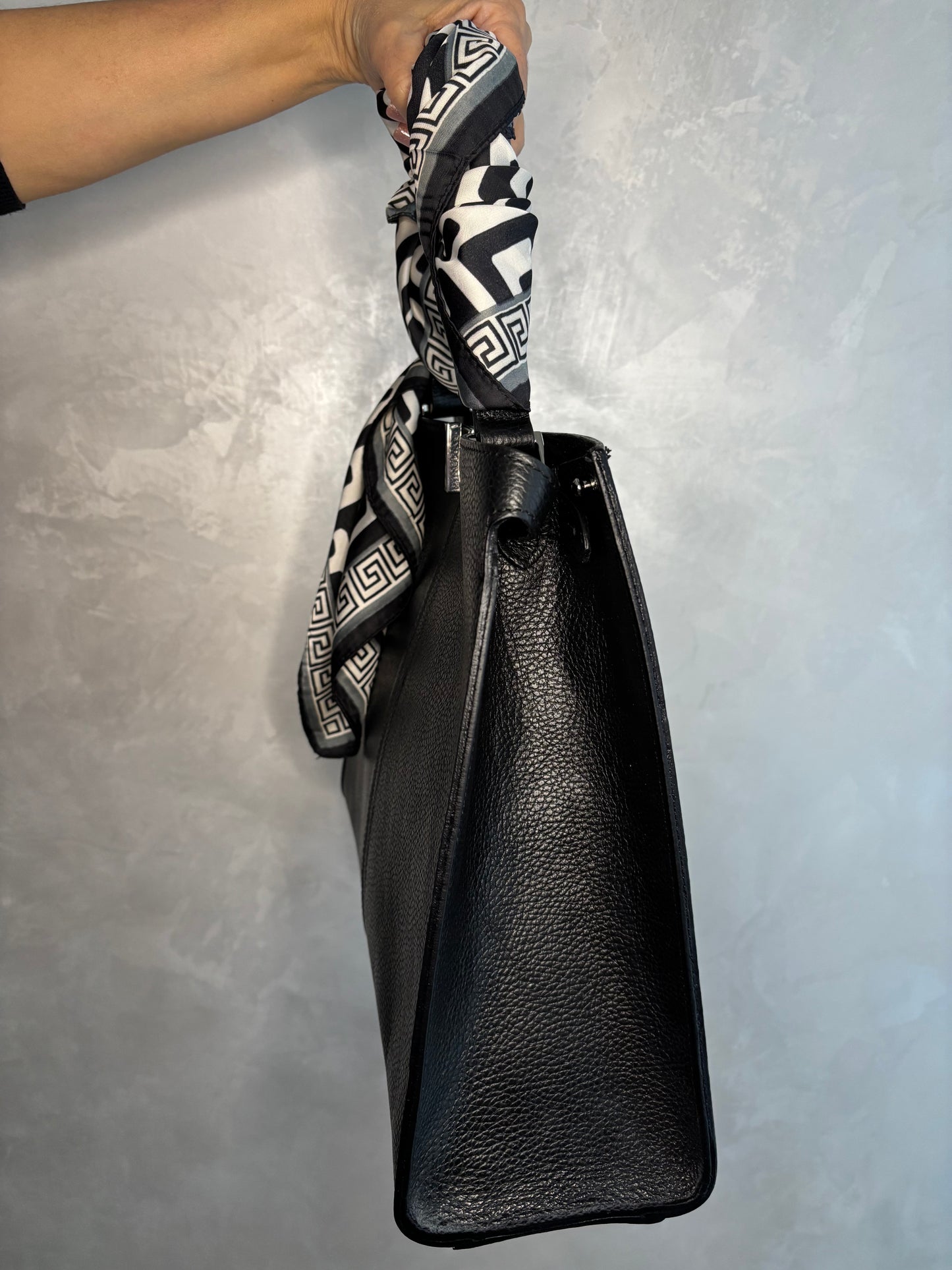 BORSA A MANO FLAVIA IN PELLE