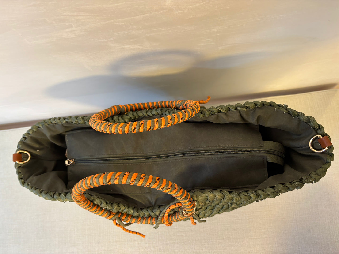 BORSA A MANO CAPRI