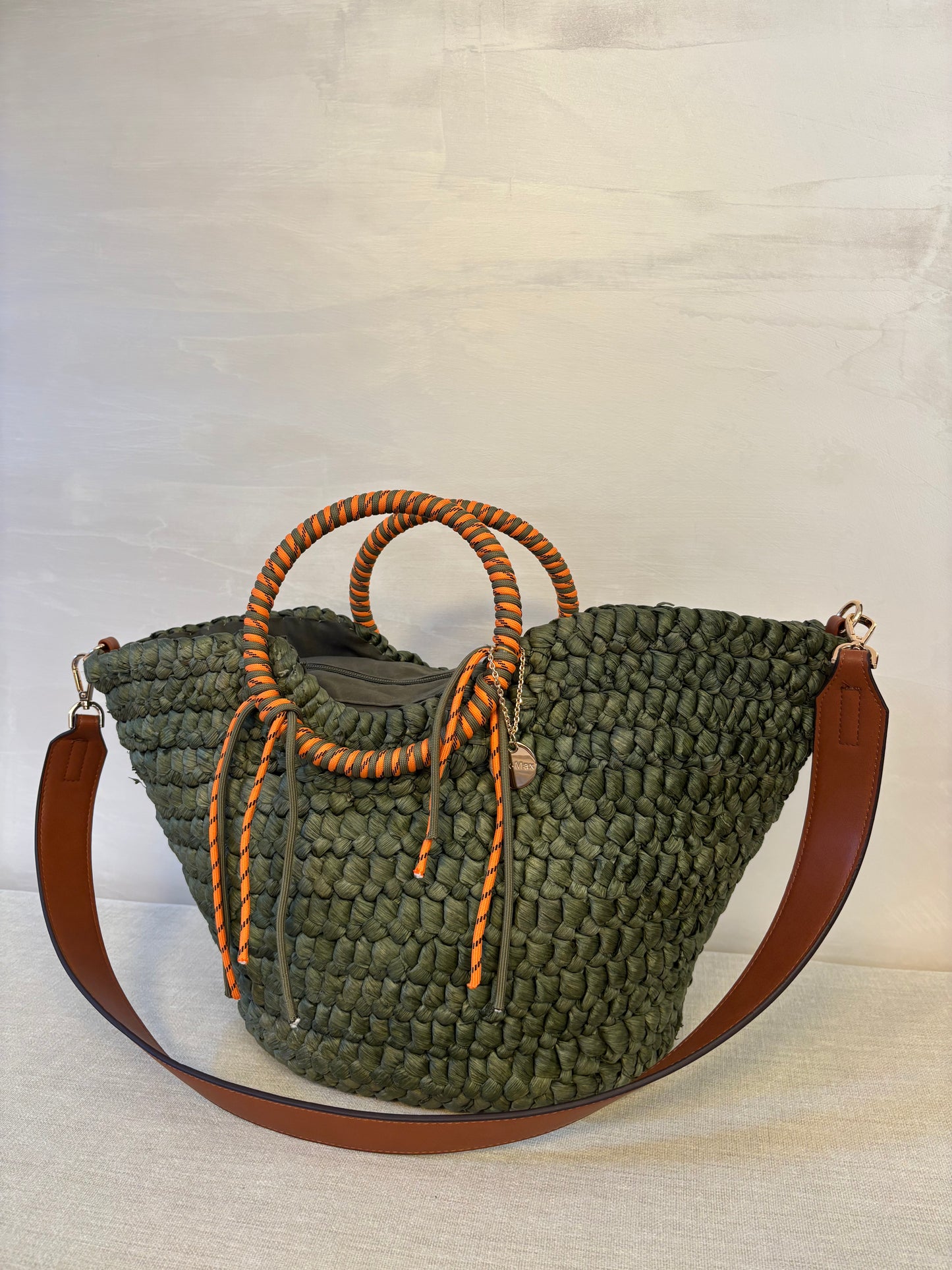 BORSA A MANO CAPRI