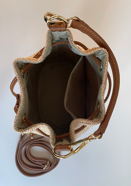 BORSA A SECCHIELLO SARA IN RAFIA E PELLE