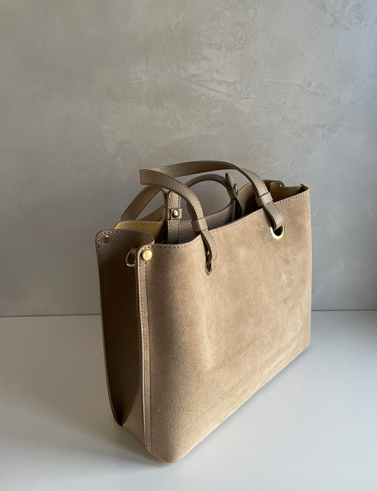 BORSA A SPALLA CARLA IN CAMOSCIO
