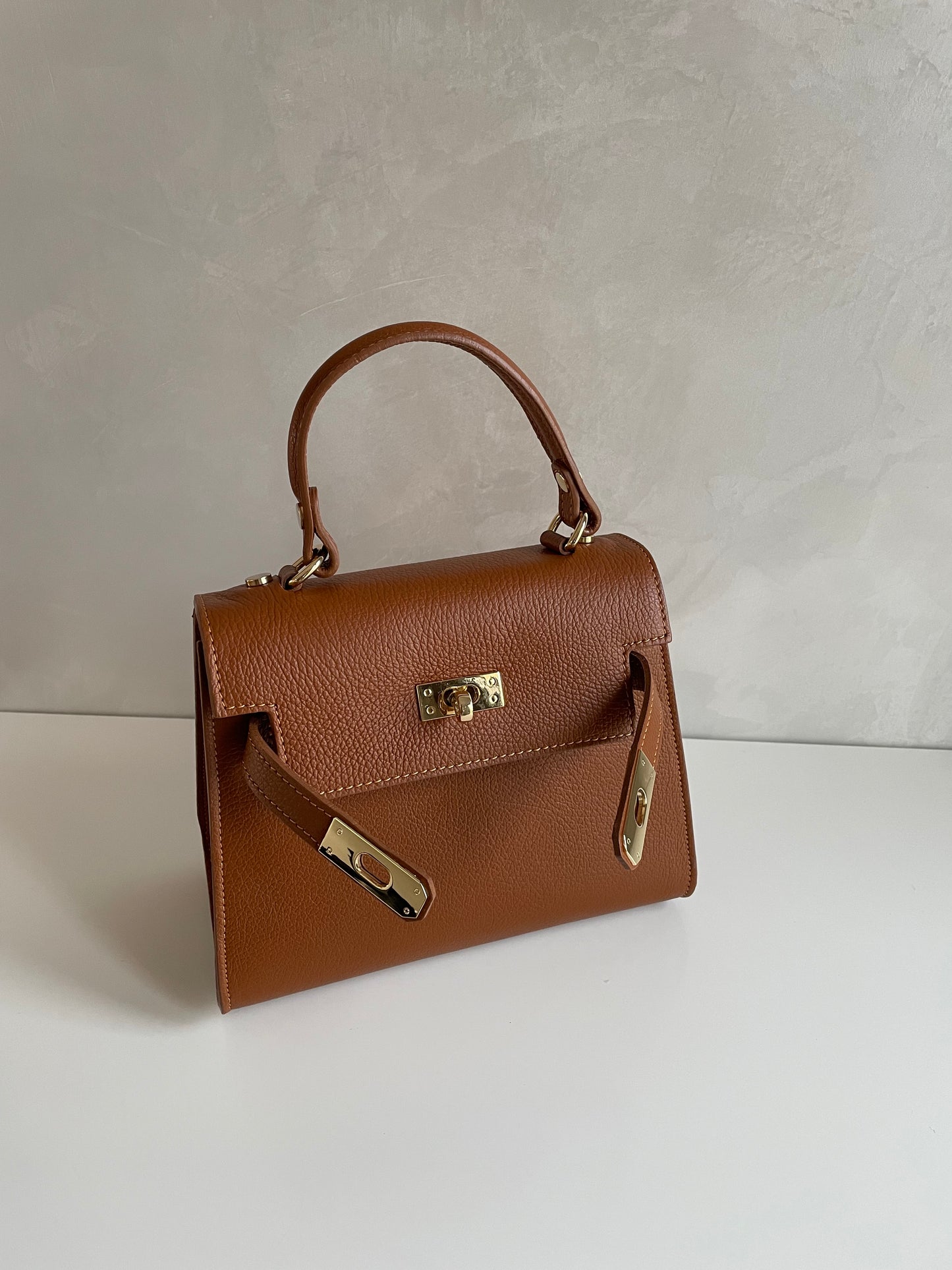 BORSA A MANO BENEDETTA CON TRACOLLA