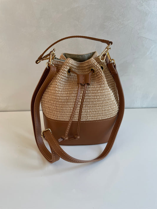 BORSA A SECCHIELLO SARA IN RAFIA E PELLE