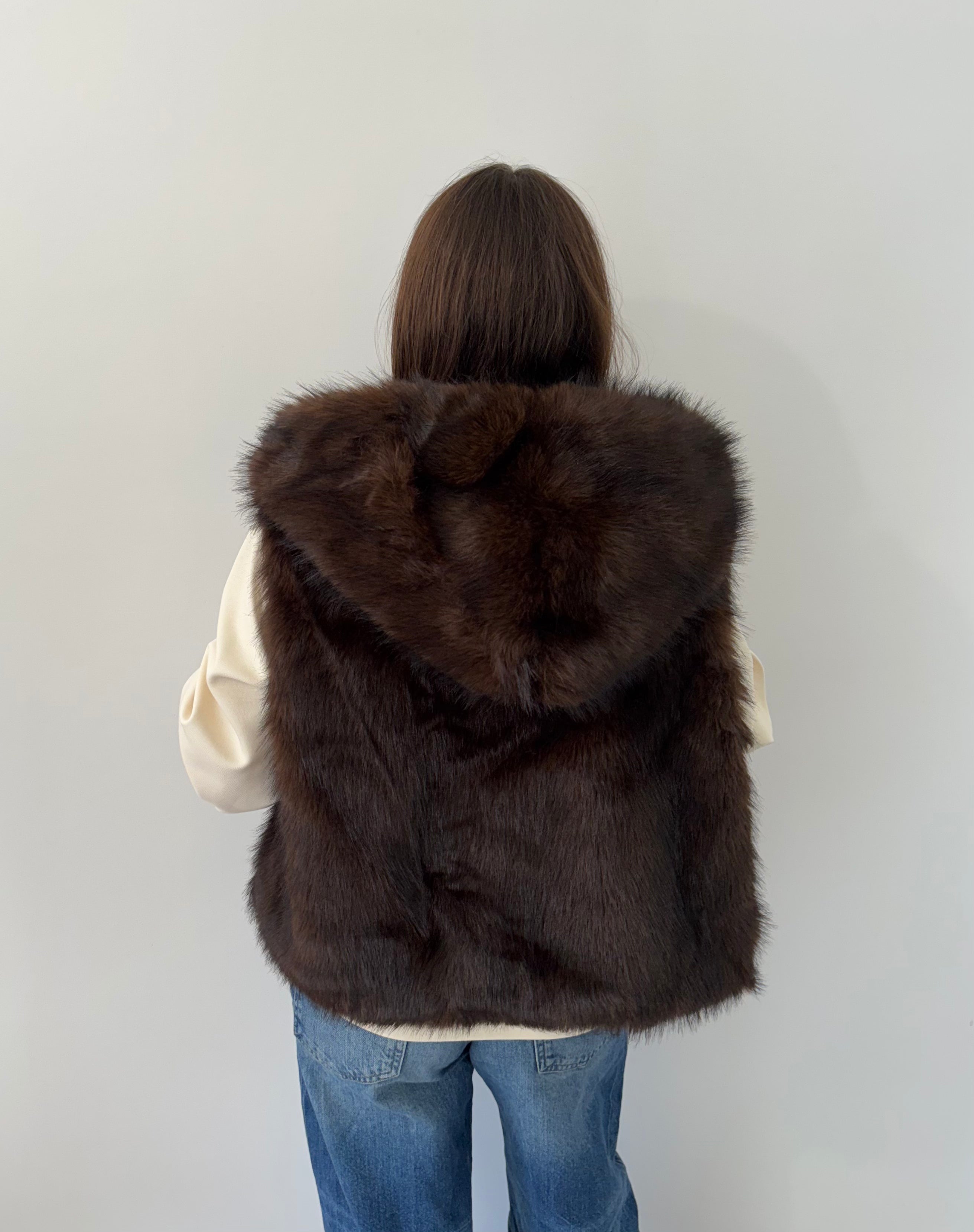 GILET AOSTA ECOPELLICCIA CON CAPPUCCIO