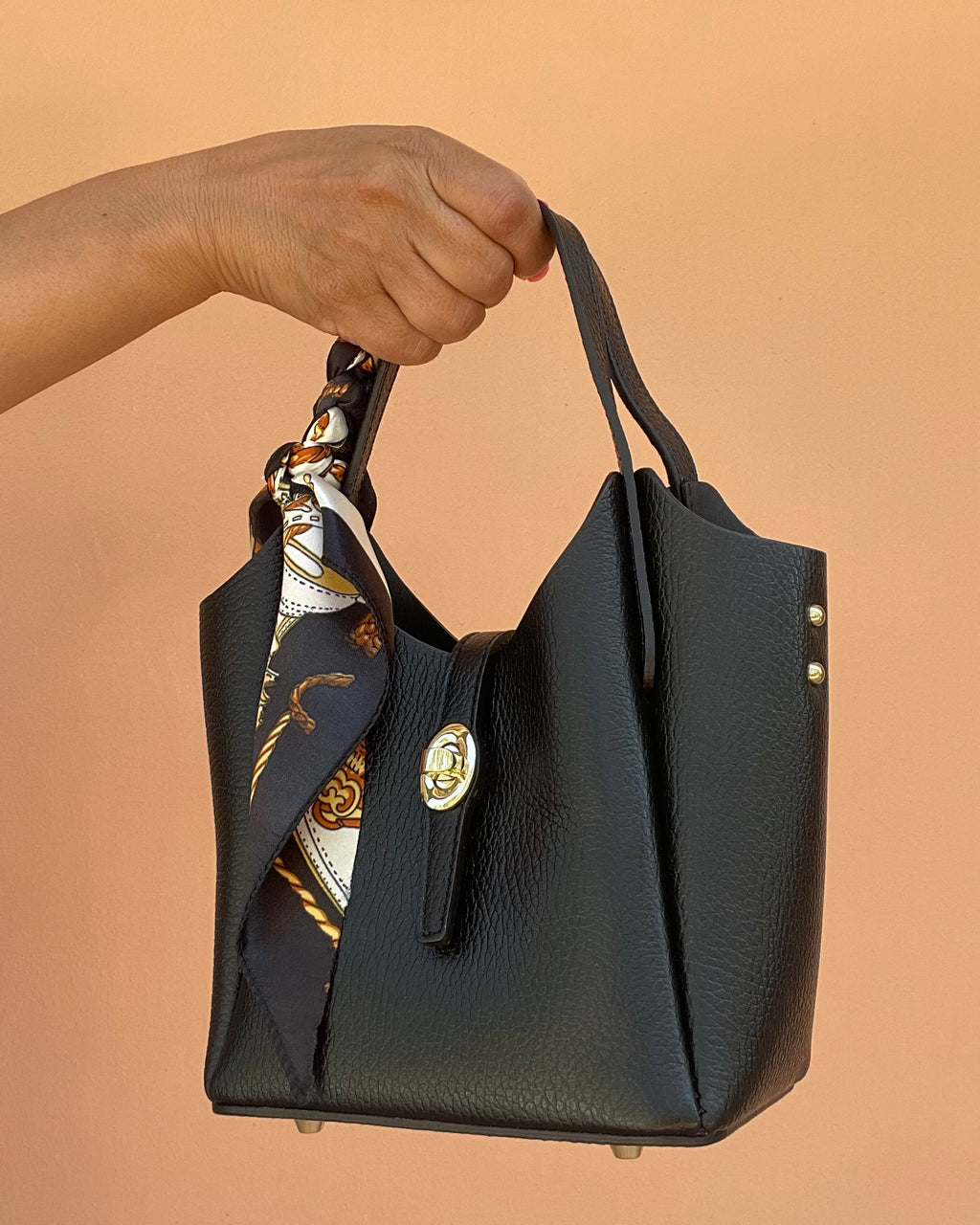BORSA A MANO CLOE NERO