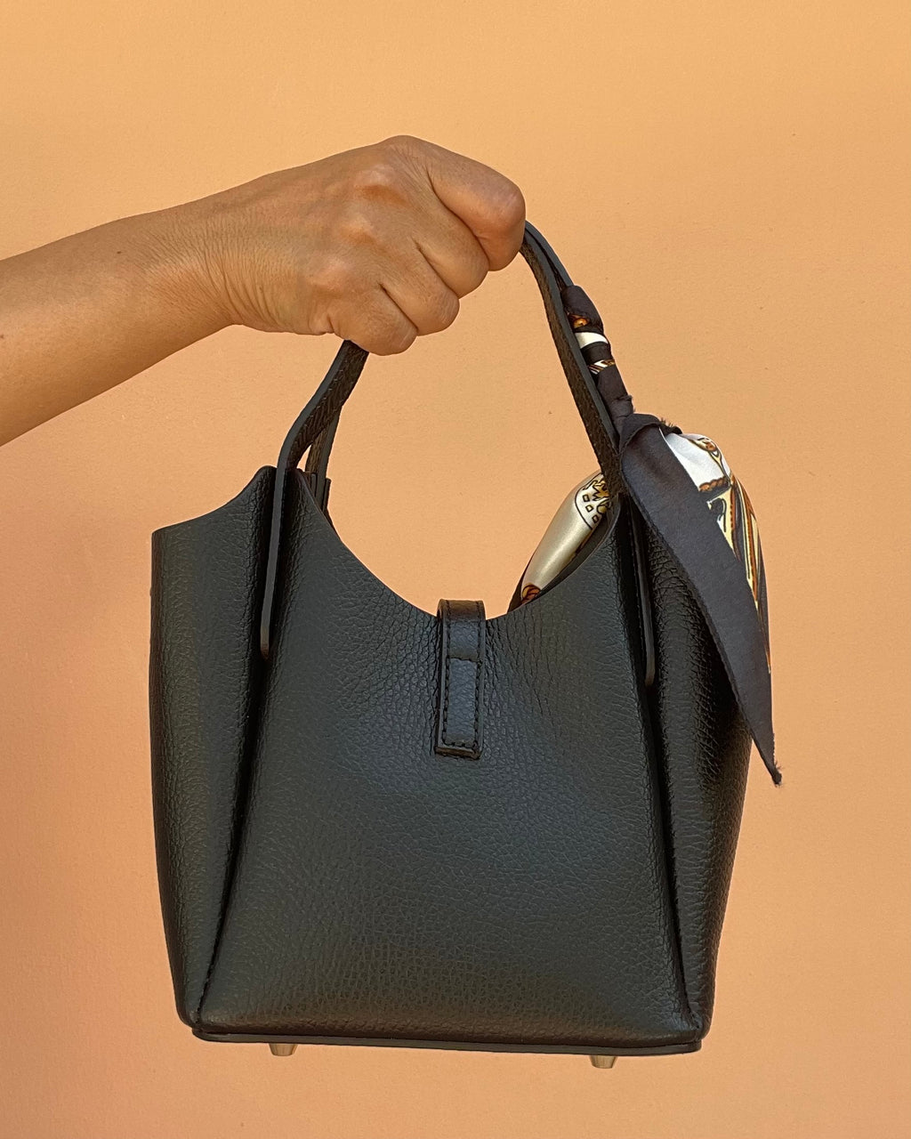 BORSA A MANO CLOE NERO