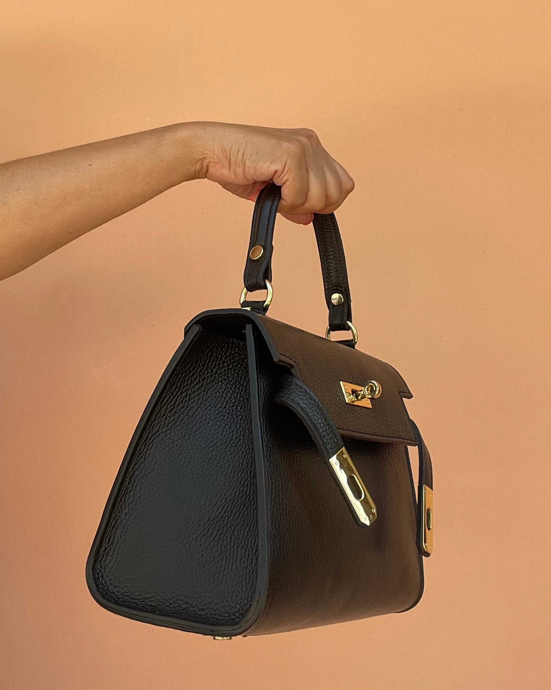 BORSA A MANO ALMA NERA