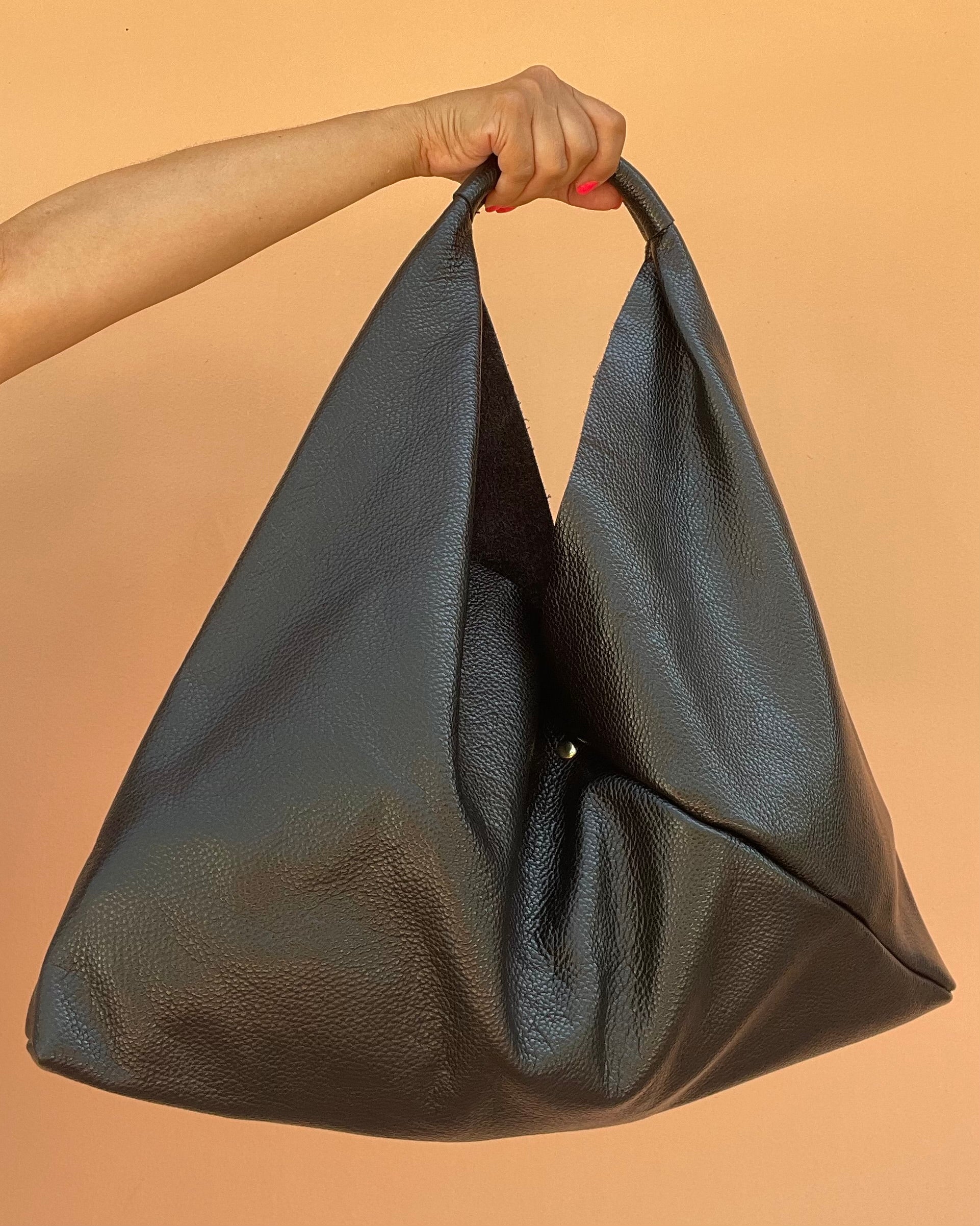 BORSA A SPALLA ARIA