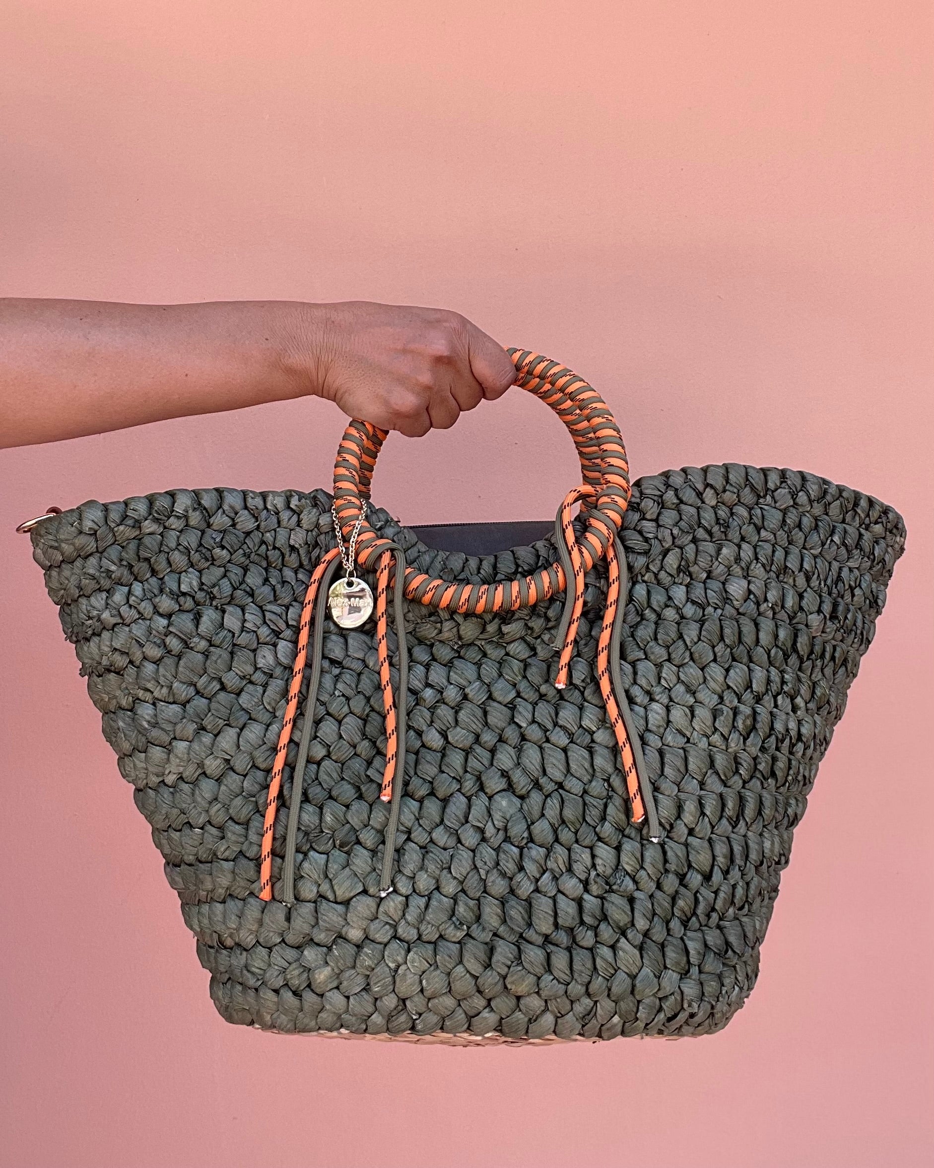 BORSA A MANO CAPRI