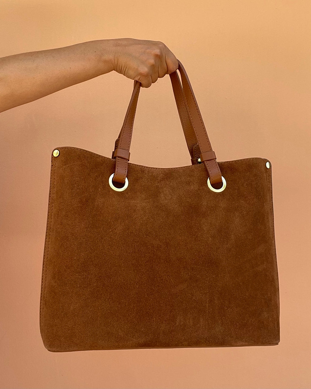 BORSA A SPALLA DANIELA CUOIO