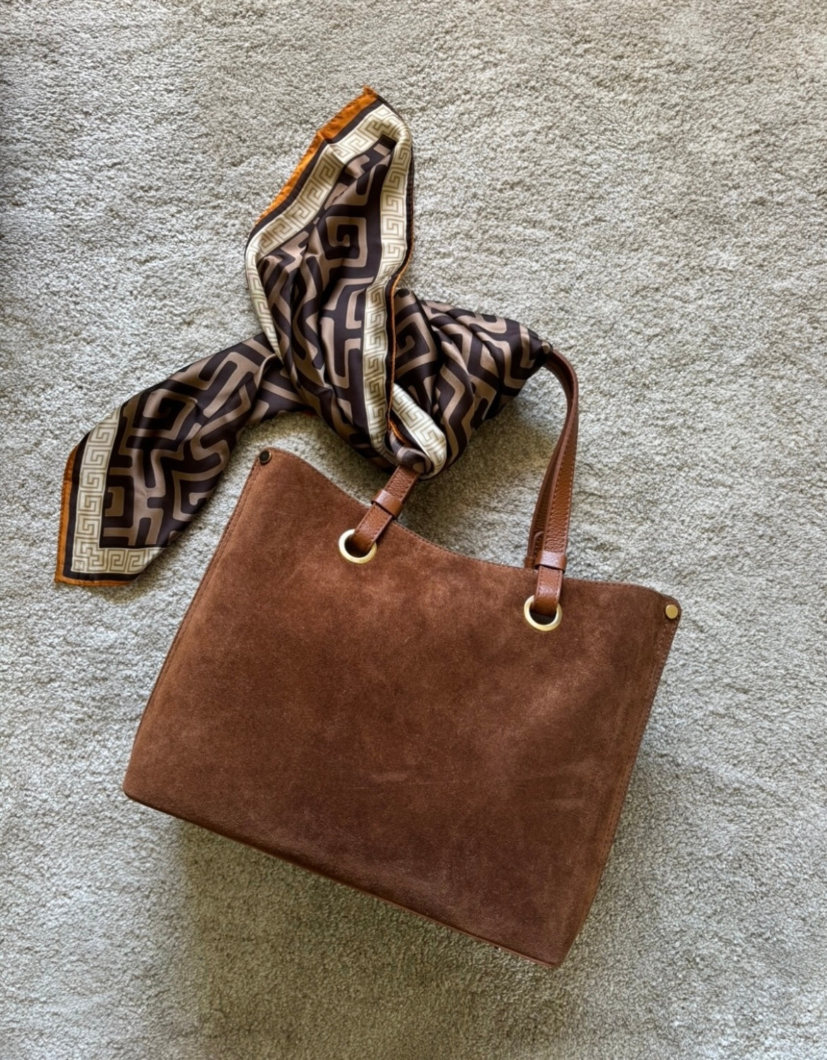 BORSA A SPALLA CARLA IN CAMOSCIO CUOIO