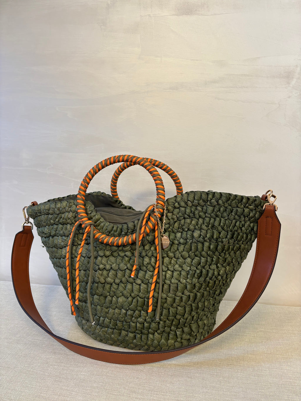 BORSA A MANO CAPRI