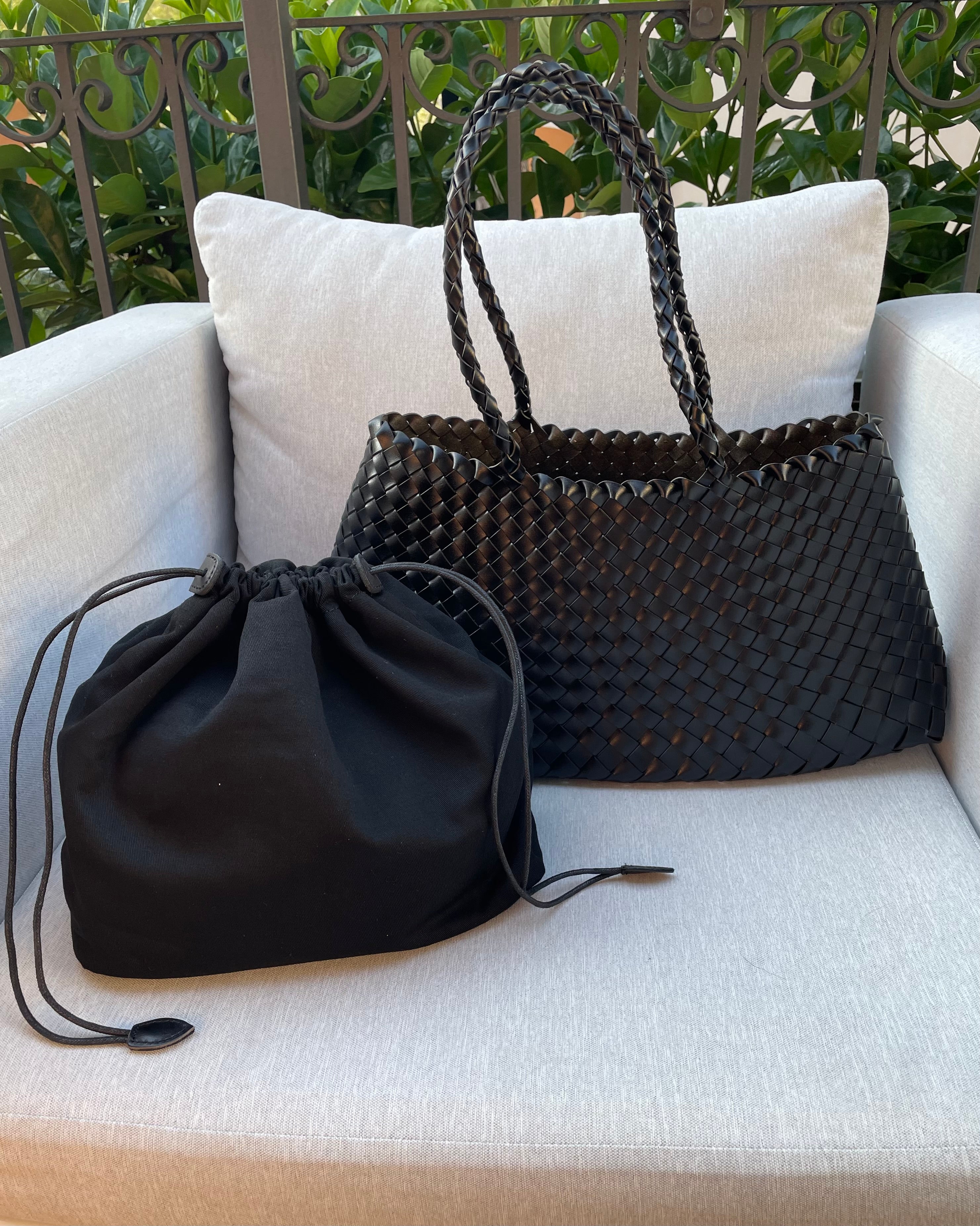 BORSA A SPALLA GINEVRA NERO