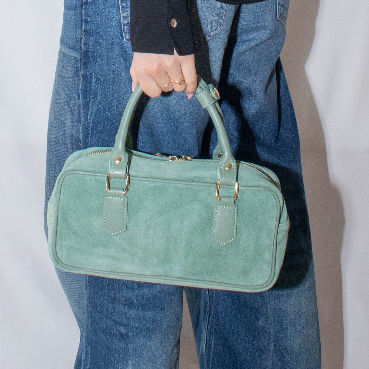 BAULETTO A MANO AURY IN CAMOSCIO CON TRACOLLA